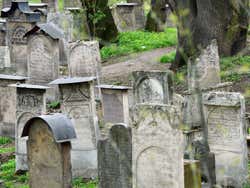Synagogue Rem"ou, cimetière